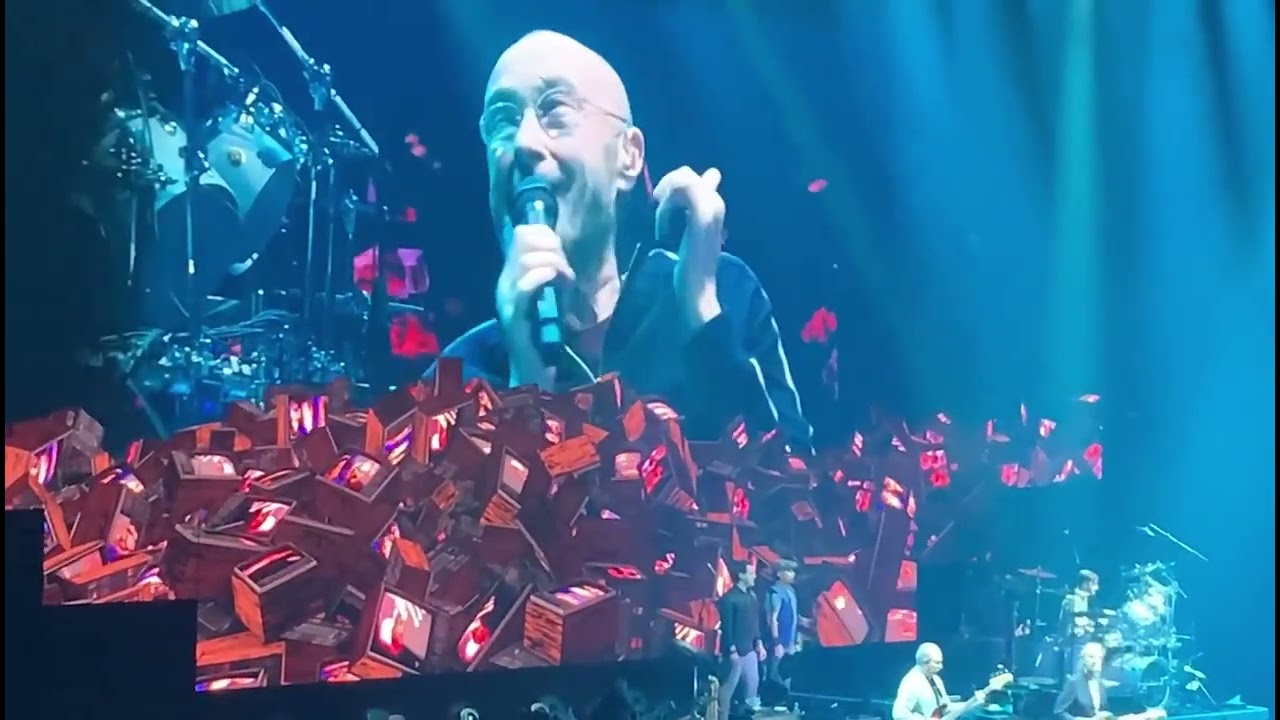Genesis. Lanxessarena. Köln. 19.03.22. Land of confusion. Live.