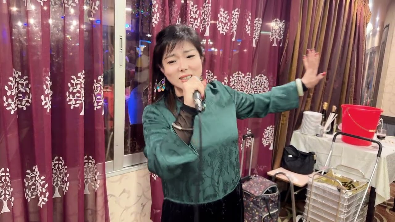芯尼🎶🎶来生在去拥抱🎶🎶