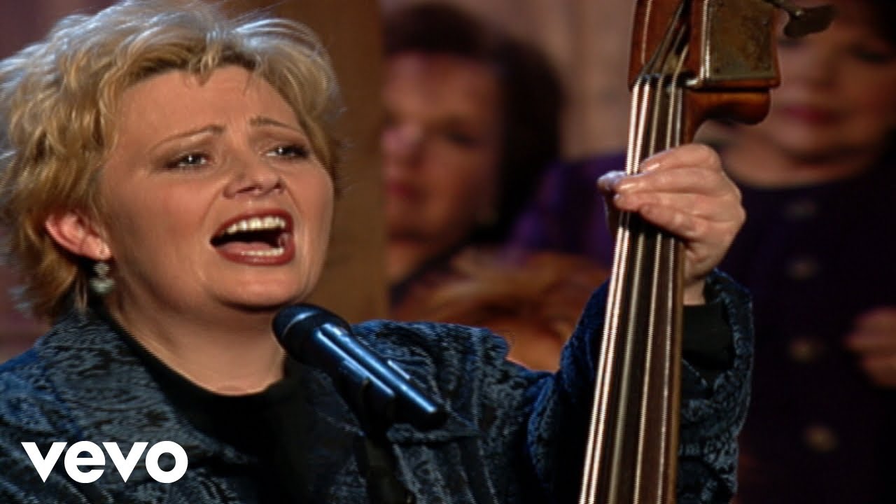 Bill & Gloria Gaither - Tomorrow [Live] ft. The Sullivans