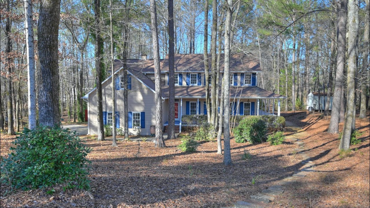 2092 S Evergreen Drive, Auburn, AL
