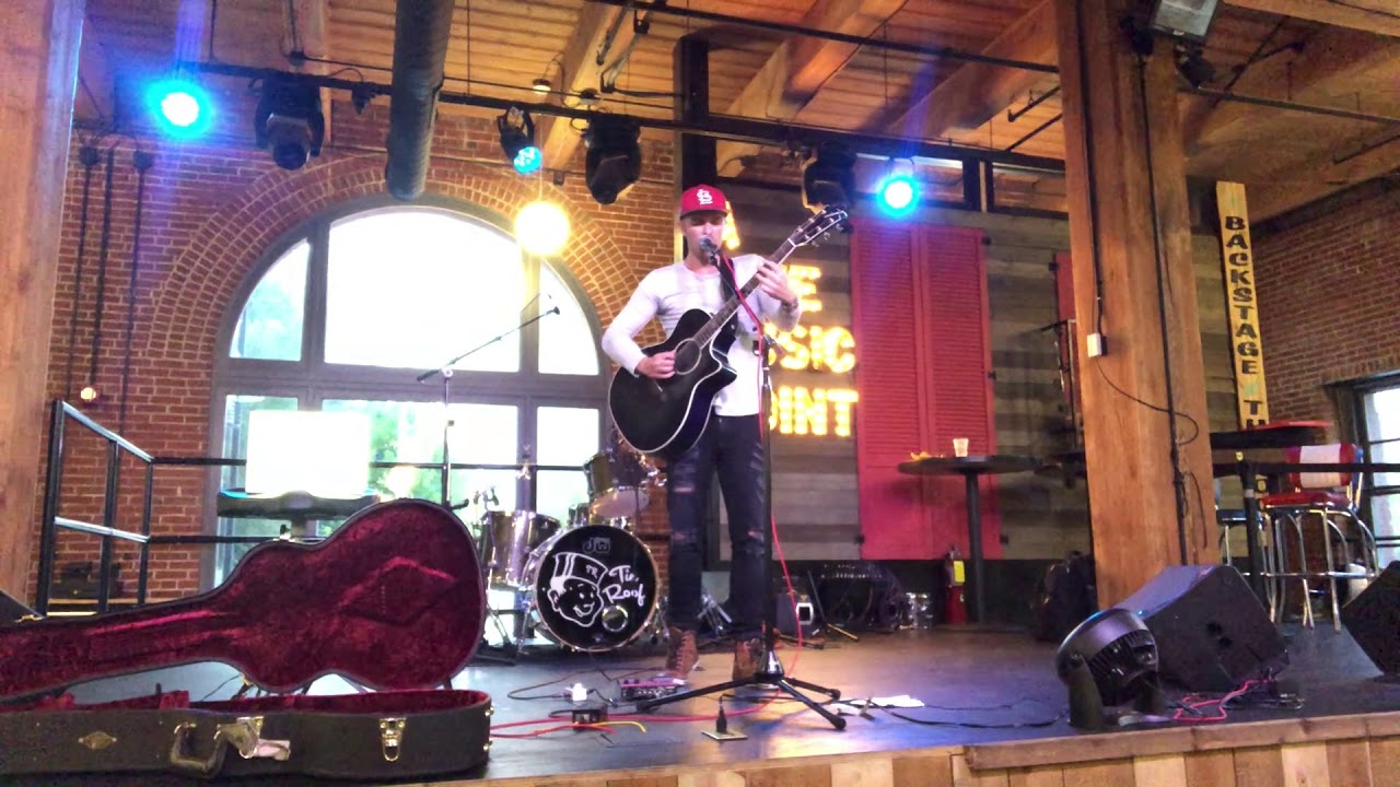 Scott Porter performs 