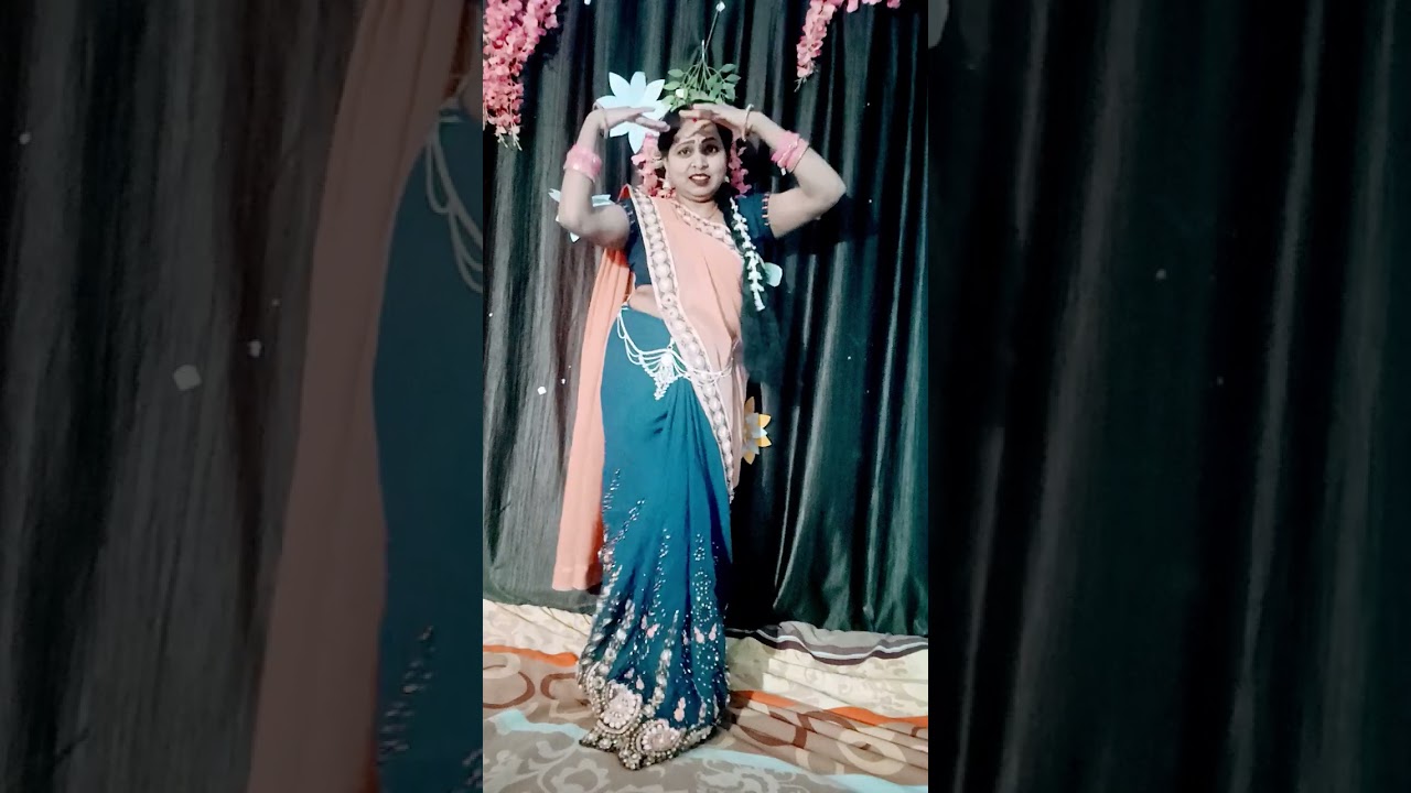 #pramodpremiong fans gaini barati mein #bhojpuri #dance #manisha #bhojpurimusic