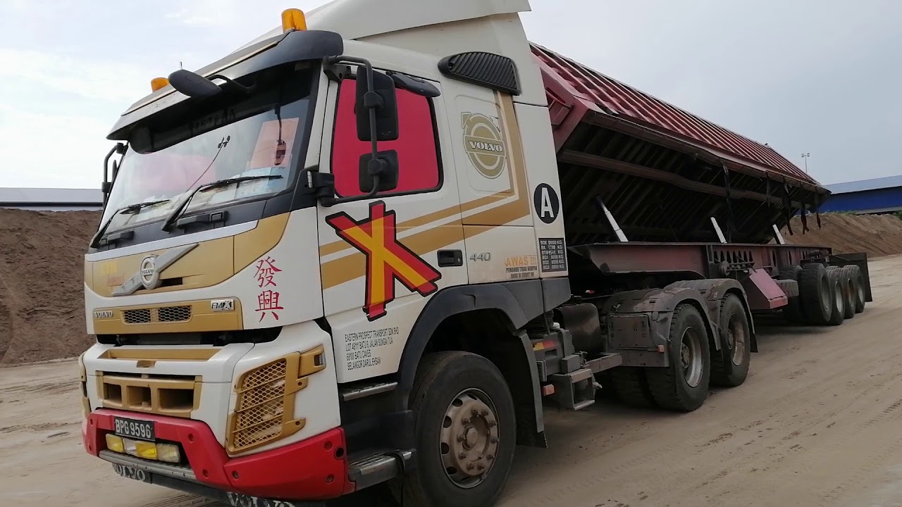 VOLVO FM X 440 SIDE TIPPER 124..kuantan port turun pasir..pilot merah..