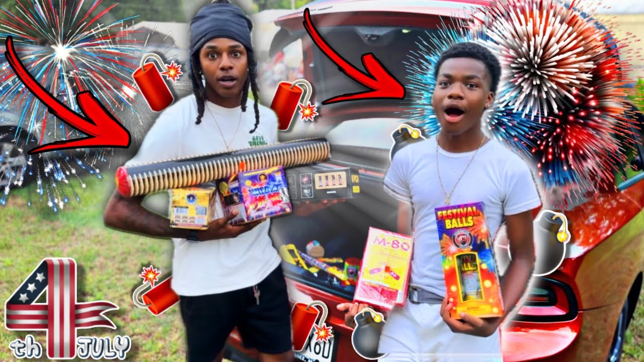WE HAD A FIREWORK WAR!! 🧨