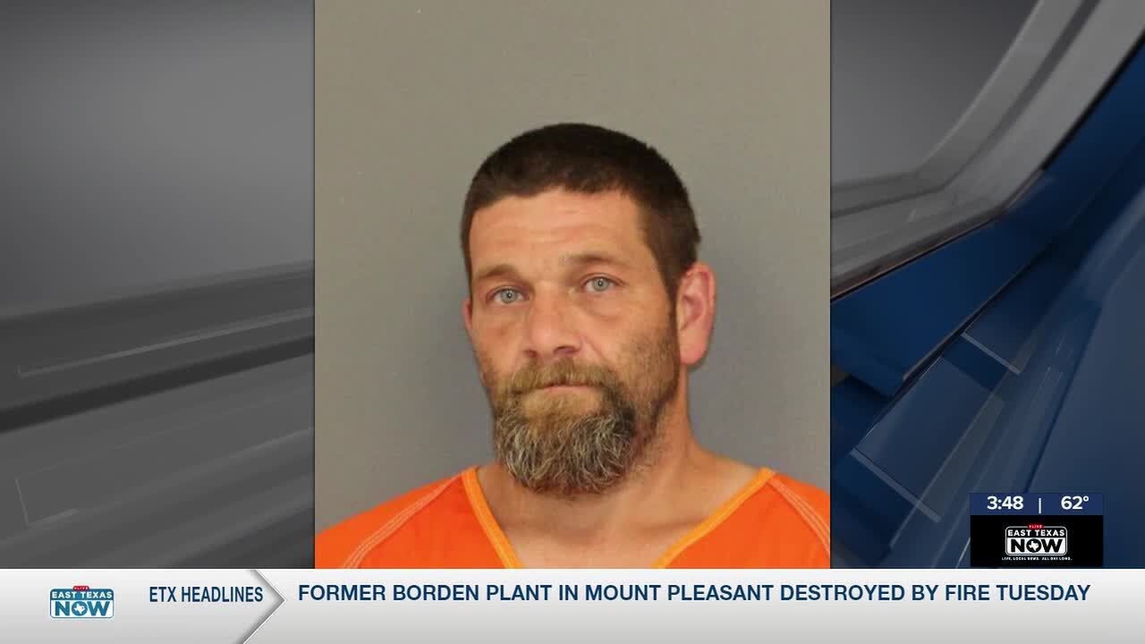 Jacksonville man wanted after potential pipe bomb removed from home