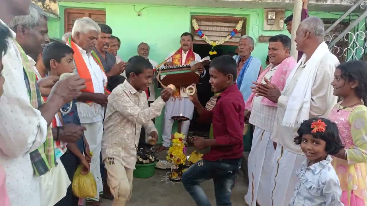 ಎಂದಿನಂತೆ ಈ ವರ್ಷ ನಡೆದ ಧನುರ್ಮಾಸ ಪೂಜೆ ಮಾಜಿ ಸೈನಿಕ ಜಿ ಶ್ರೀನಿವಾಸ ಮನೆ ಬಾಗಿಲಲ್ಲಿ7411137239