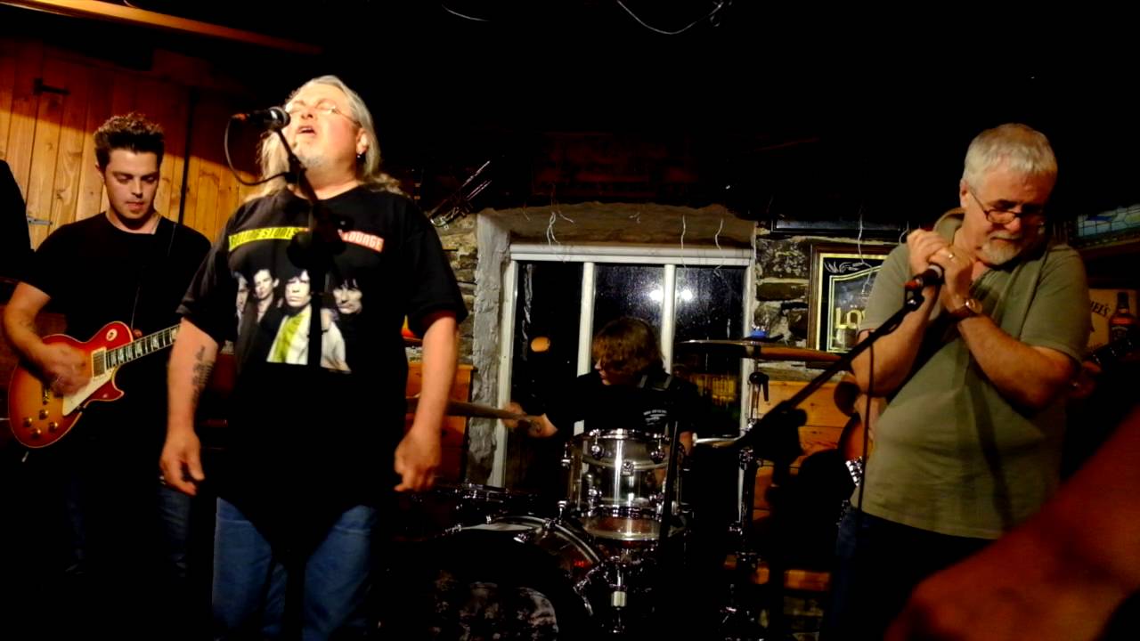 Virgil McMahon & The Accelerators Rummers Bar
