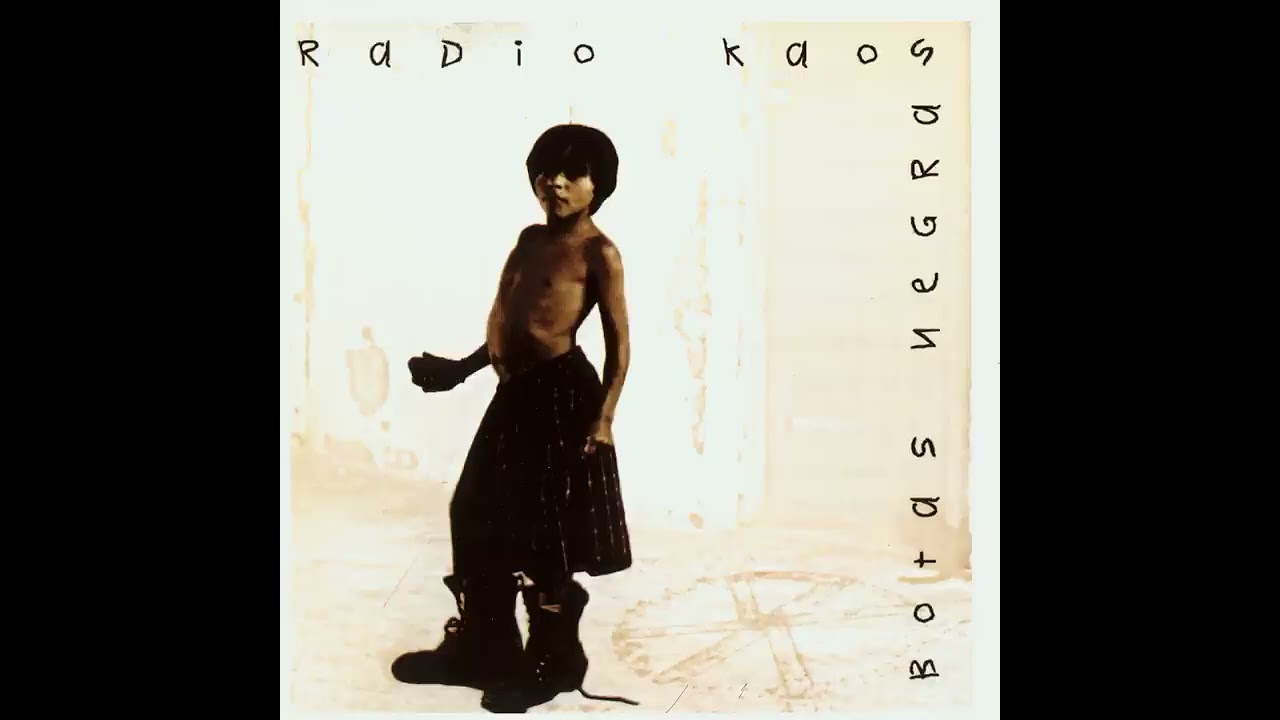 Botas negras. Radio Kaos. 