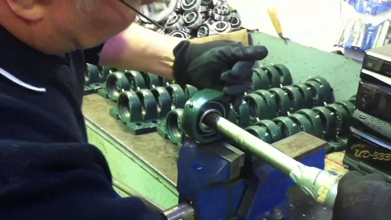 How to install a wide inner ring bearing into a housing