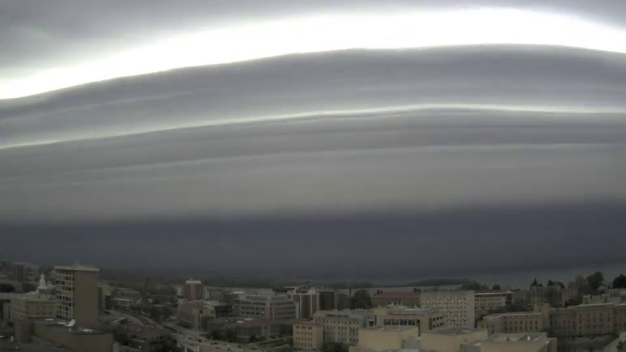 2019 05 16 - shelf cloud (northwest view)