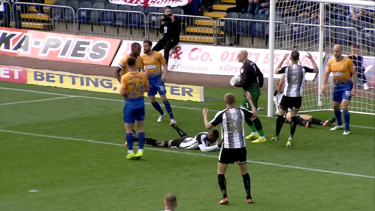 Mansfield v Notts County