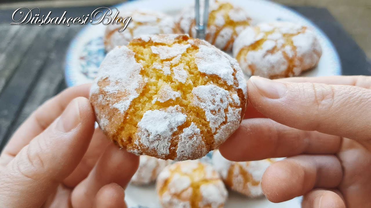 İrmikli Hindistan Cevizi Kurabiye - Maroccan Semolina Coconut Cookies - Ghriba Ghreyba Greeba غريبة