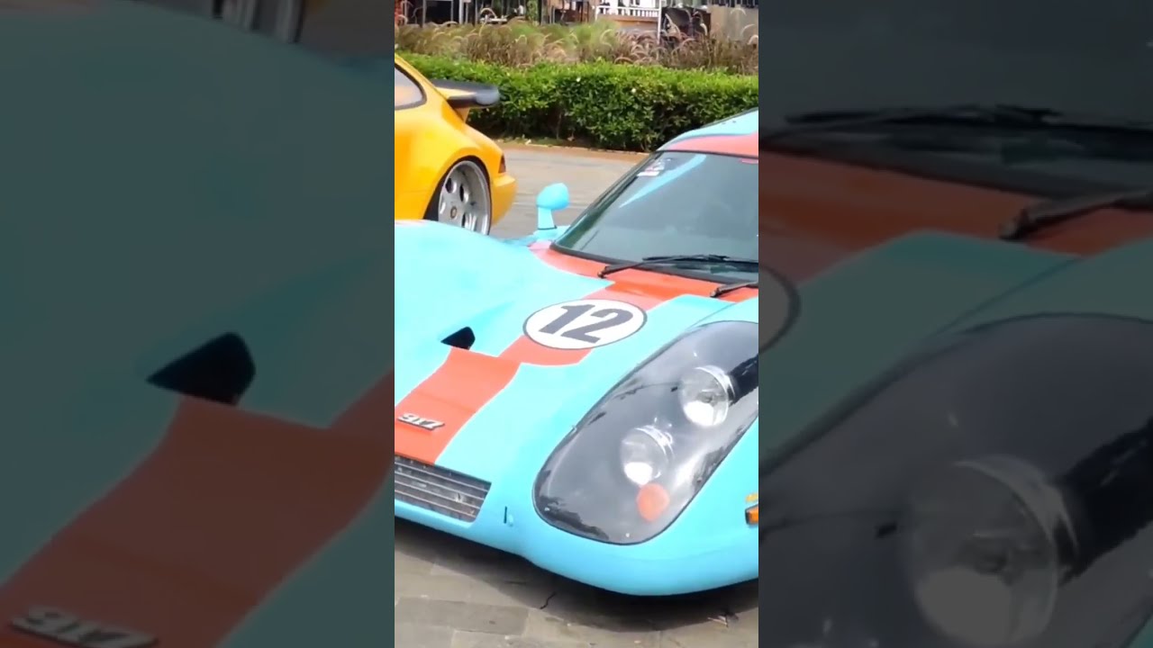 Supercar In Jakarta when Sunday Morning