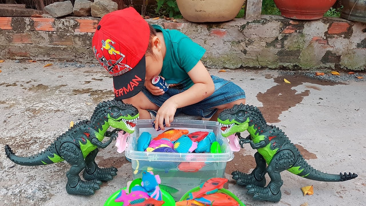 Trò Chơi Bé Đi Bắt Cá ❤ ChiChi ToysReview TV ❤ Đồ Chơi Trẻ Em Baby Doli Children Song