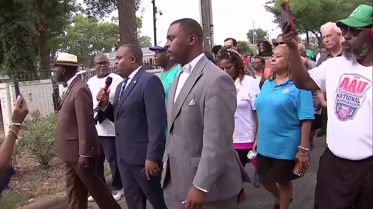 Sugar Creek residents demand action against crime, drugs, and prostitution | WSOC-TV