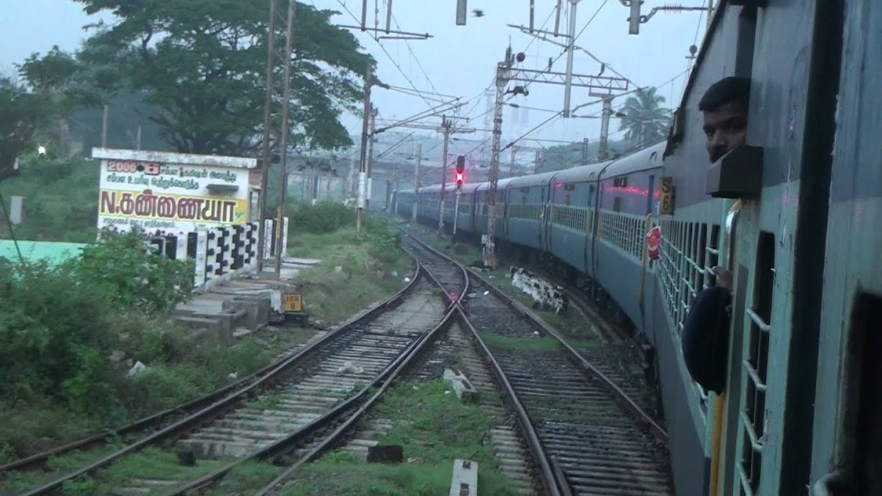 Cheran express entering Chennai central at DAWN