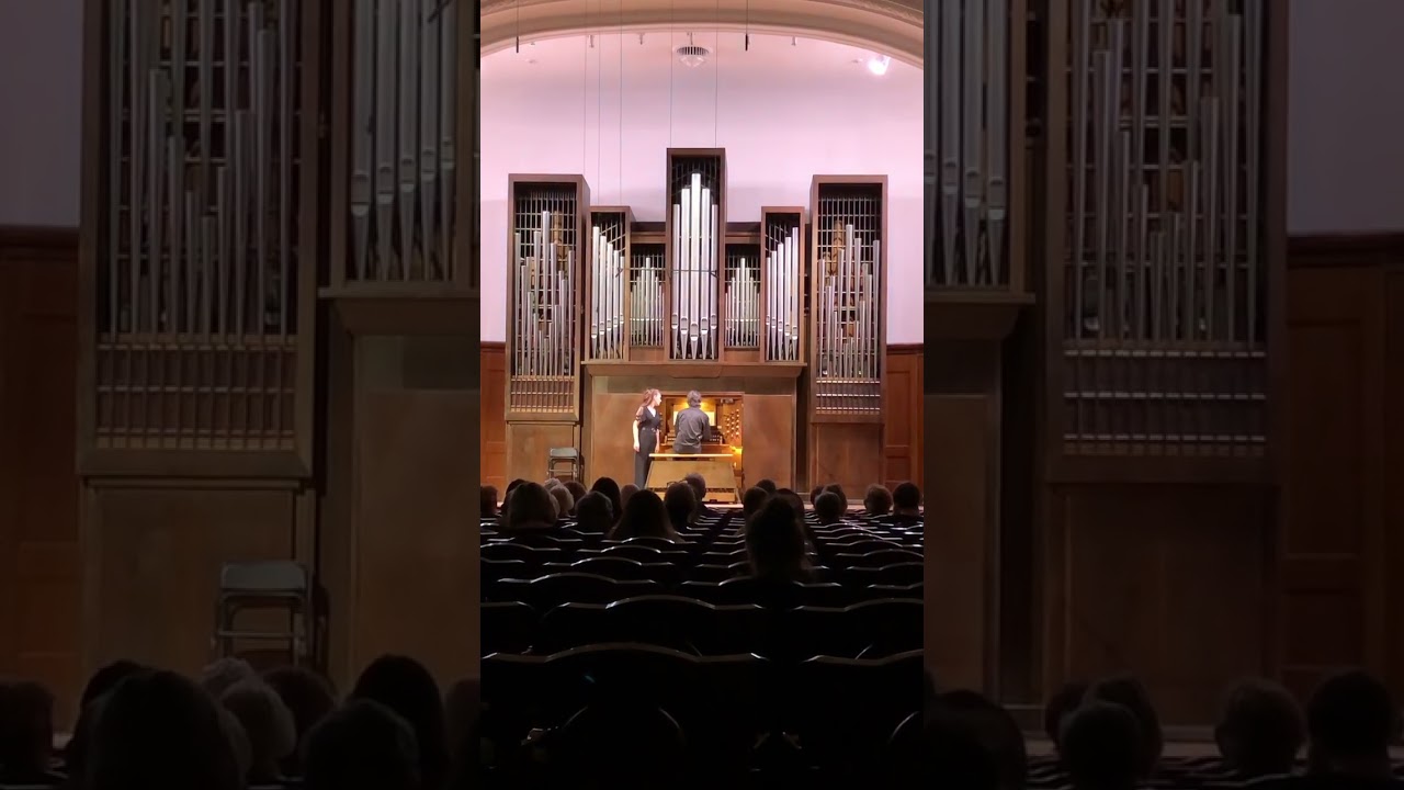 И.С. БАХ Маленькая прелюдия и фуга ре-минор для органа (BWV 554), исполняет АНДРЕЙ СЕРОВ