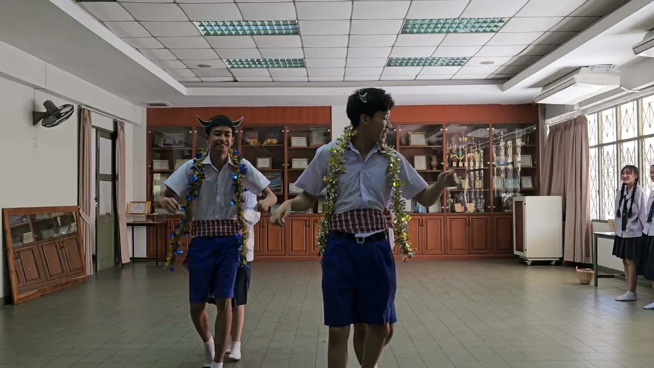 ม.4/2,4 นาฏศิลป์สร้างสรรค์ หัวข้อ จักรสานดี