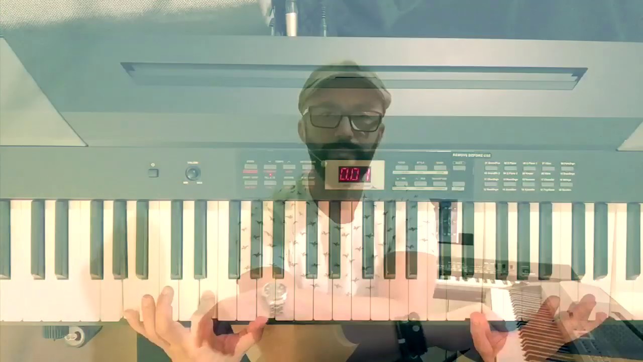 تعليم عزف موسيقا قضية عم احمد بطريقة احترافية على البيانو مع وليد المطعم