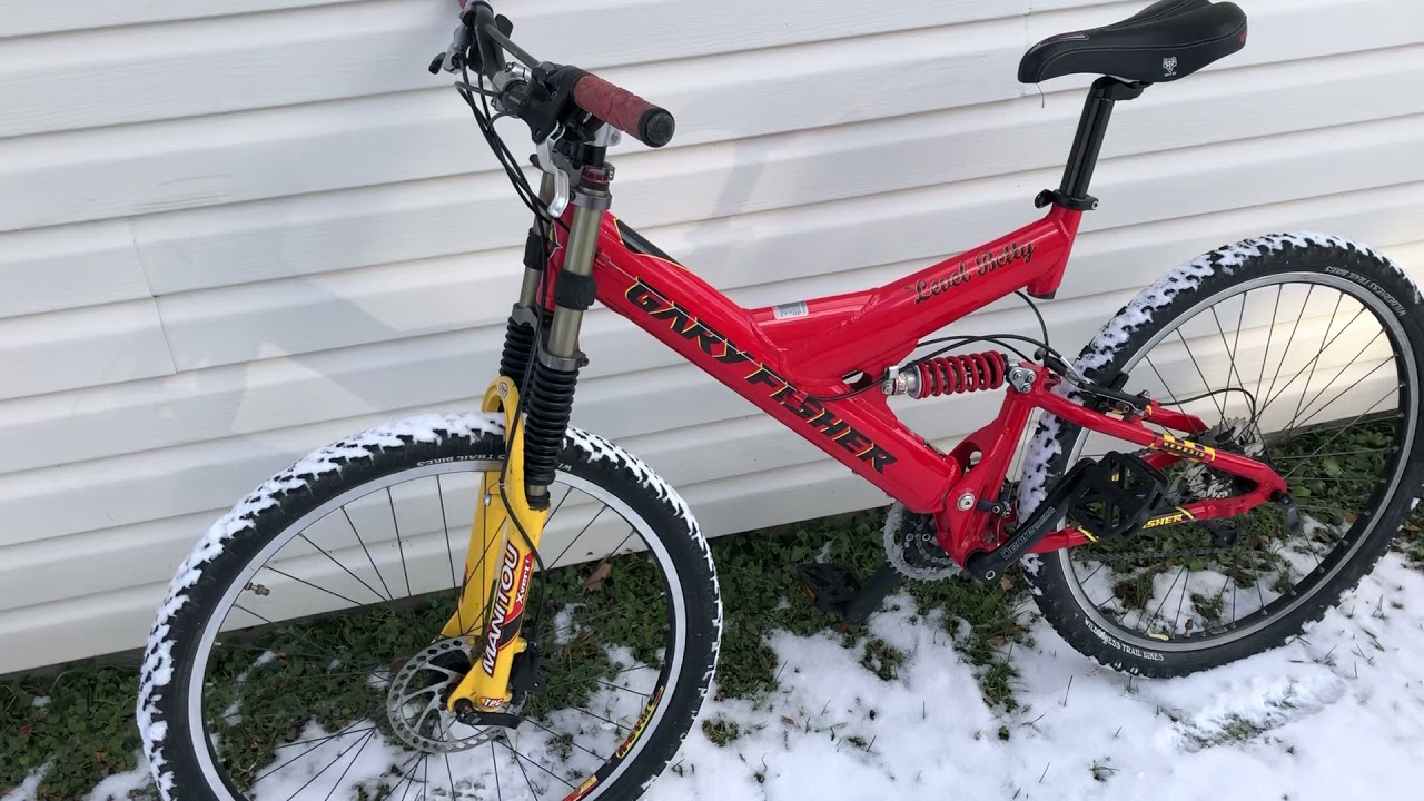 Holiday Retro mountain bike review - Gary Fisher Level Betty (1997)