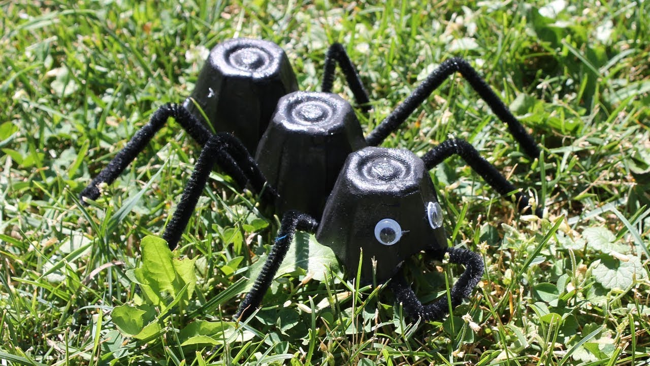 Egg carton ant craft