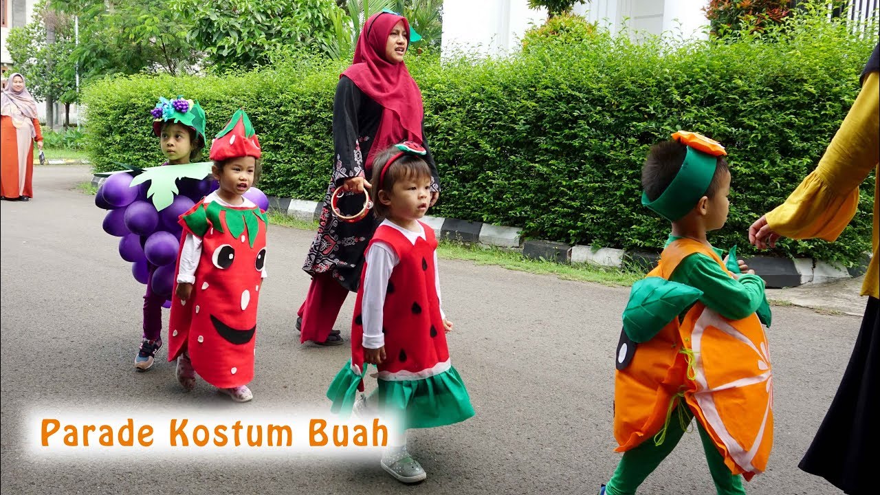 Parade Kostum Buah - Spesial Day Red Class Binekas Playschool