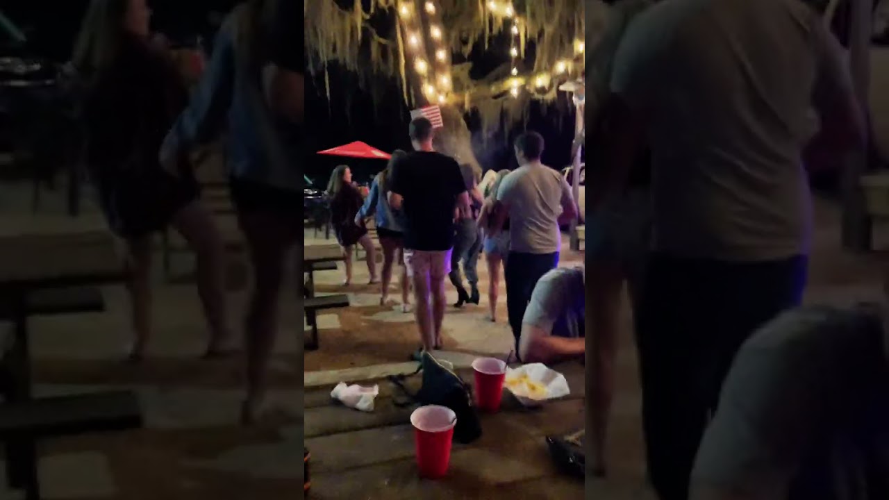 Easy night party dance moves#dancemoves #nightparty #easy #fun