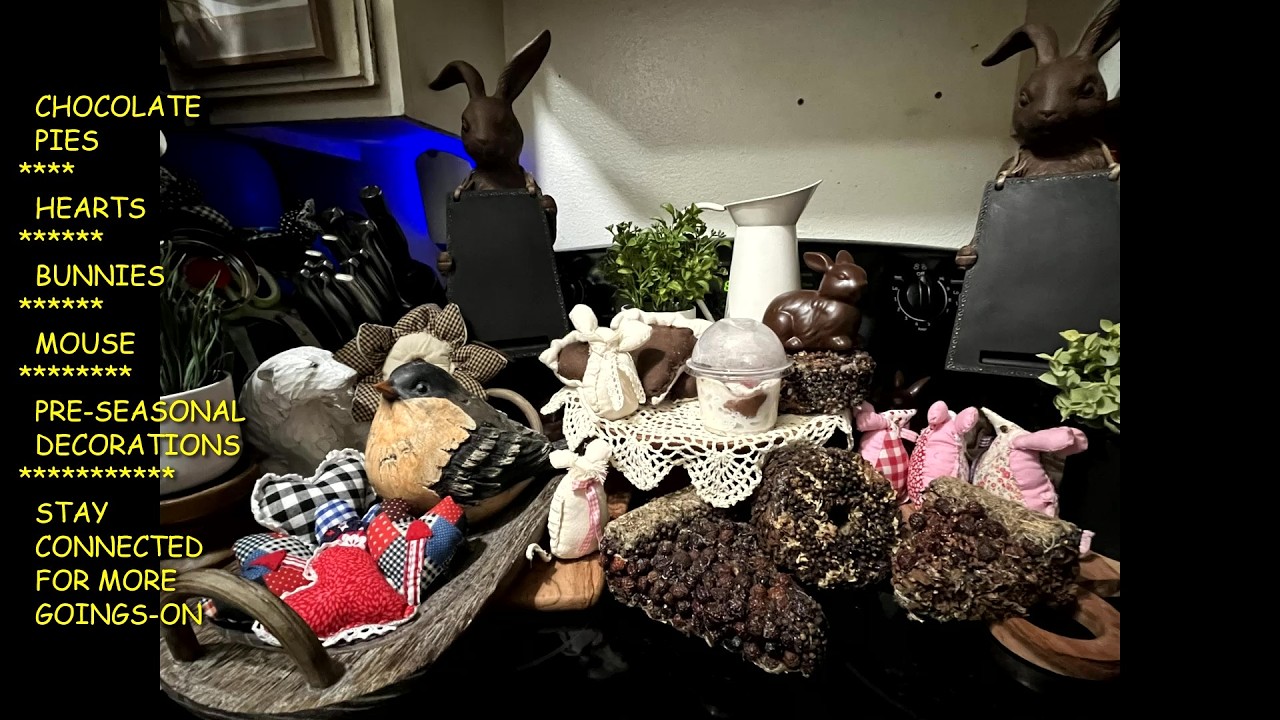 CHOCOLATE PIES HEARTS BUNNIES MOUSE 🧵PRE-SEASONAL DECORATIONS✂️LETS STAY CONNECTED FOR MORE