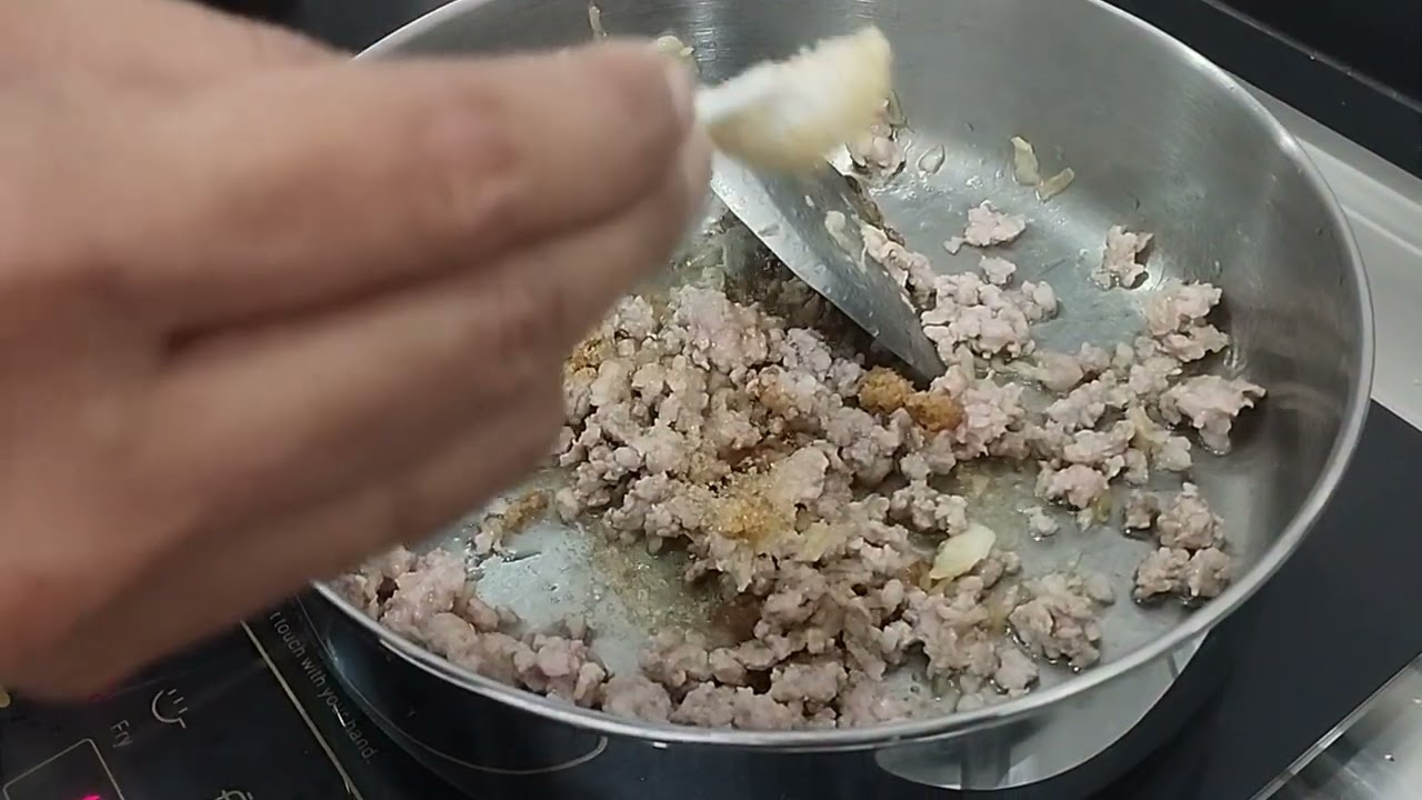ผัดหมู
