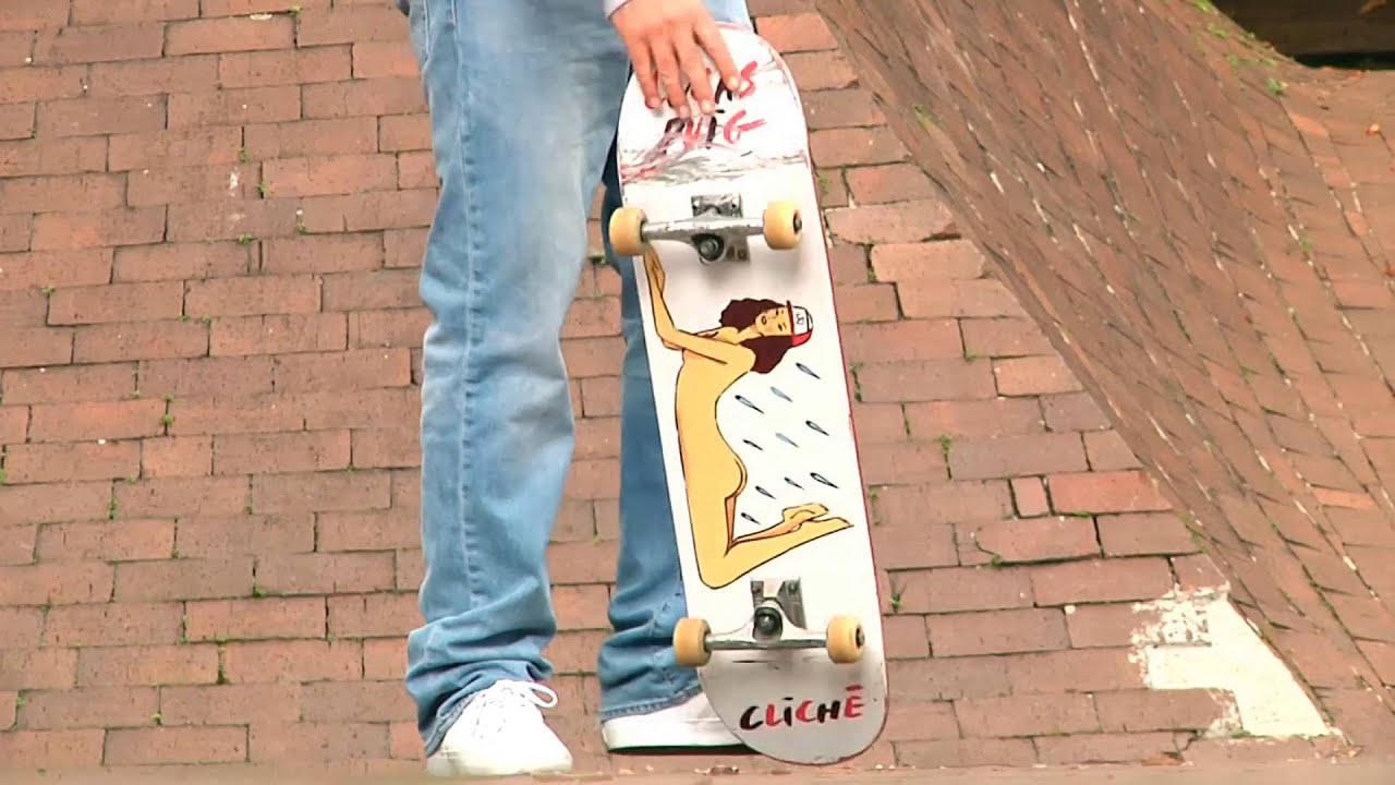 Cliché skateboards in Paris