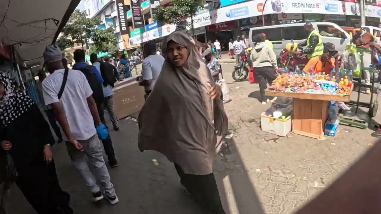 Orașul Nairobi nu doarme niciodată ( Nairobi city never sleeps)