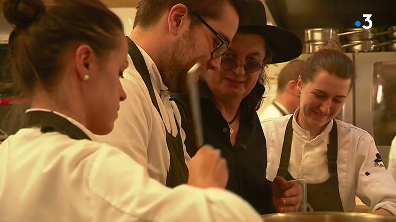 Le chef Marc Veyrat quitte son restaurant &agrave; Manigod, sa fille prend le relais