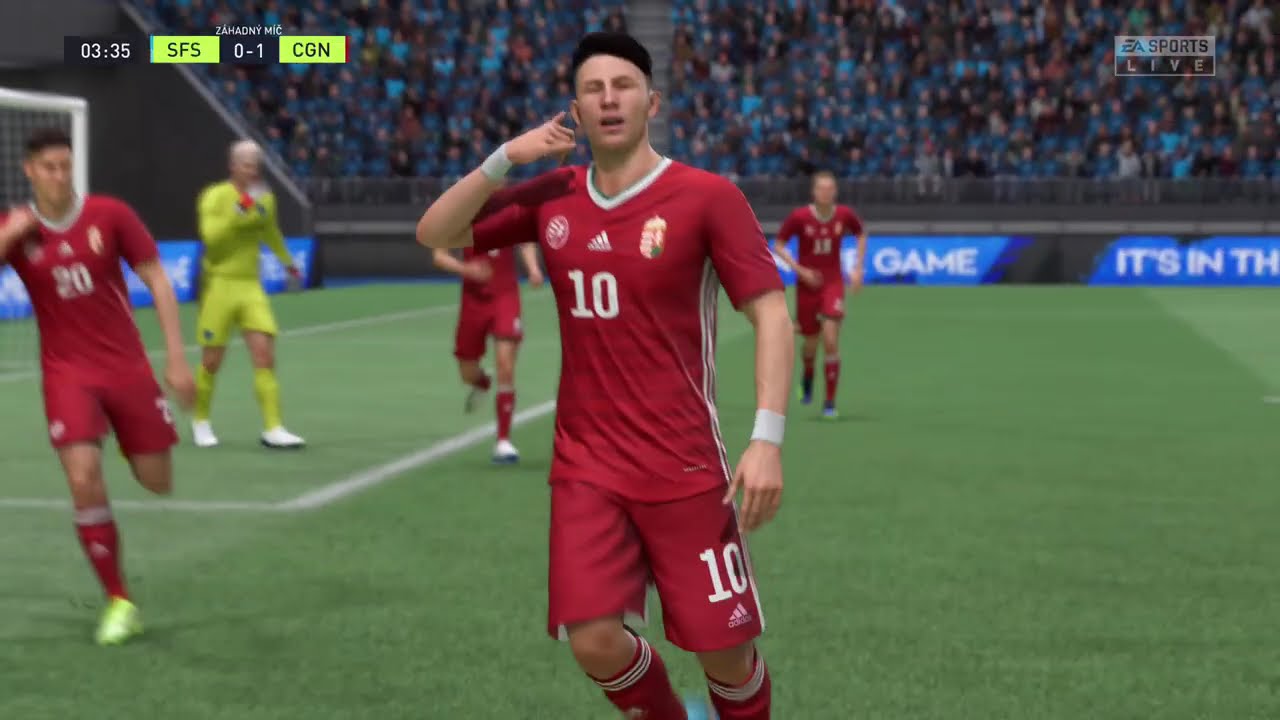 FIFA 22 XBOX multiplayer gameplay, 3 local players, Magic Ball - Soccer AID vs Magyar
