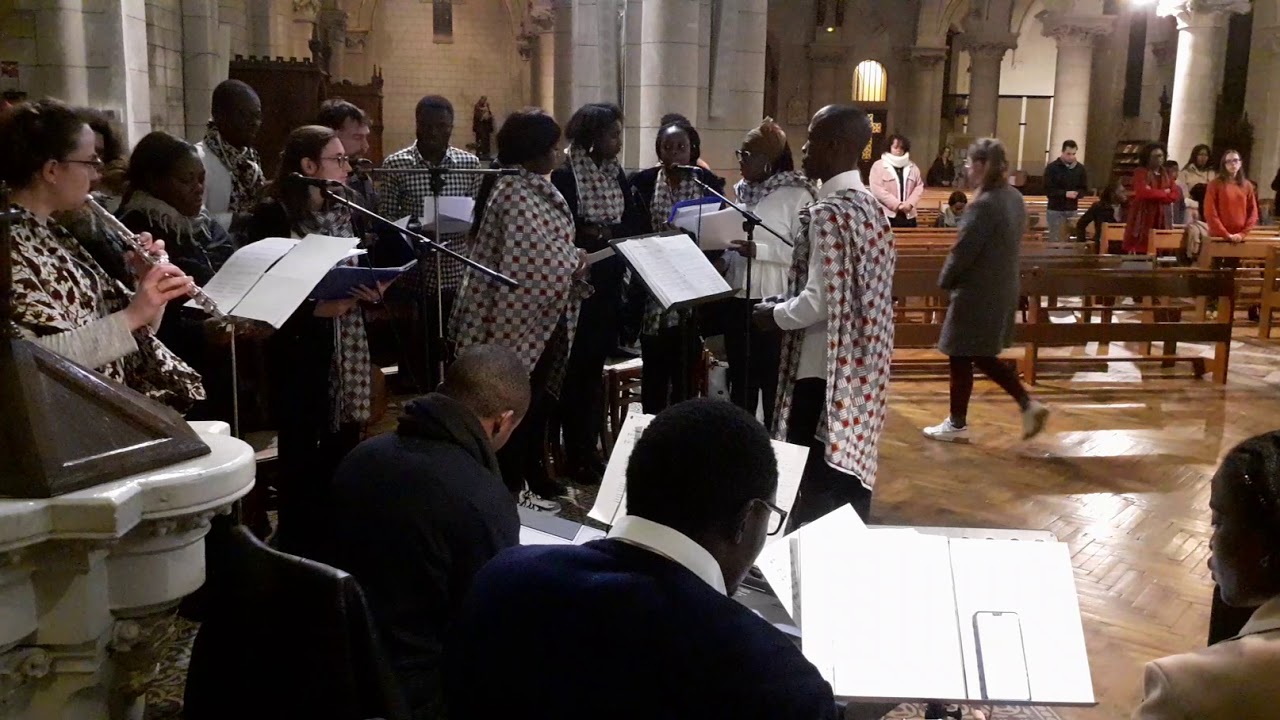 Dans le coeur de l'église ma mère (chorale Jpro ALMA )