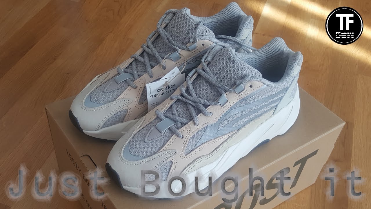 I just bought a Yeezy Boost 700 V2 Cream / Quick Review Plus On Feet / Filmed by Galaxy A52