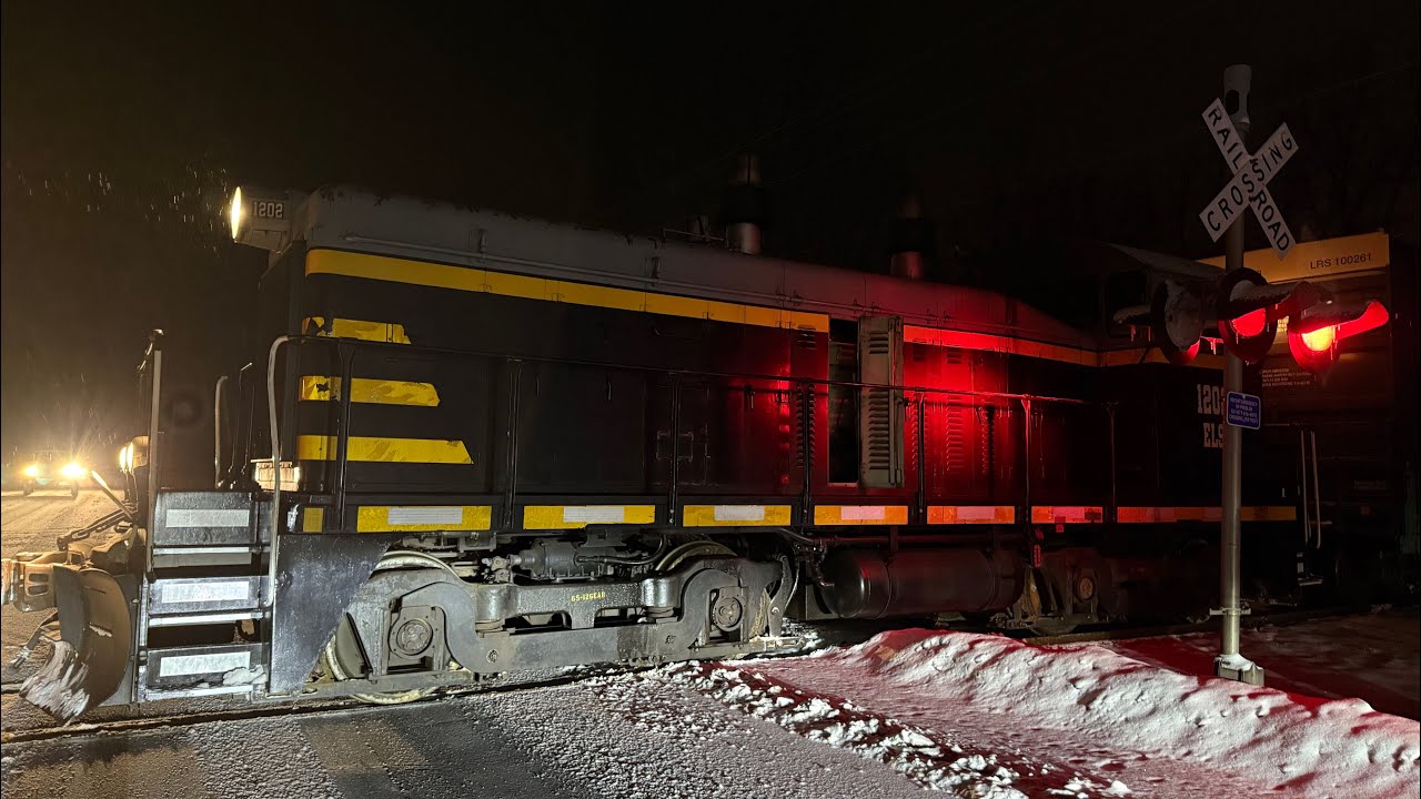 (ELS 1202) Friday Night At Kimberly Clark {Train Signal Malfunction} Marinette, WI. 1/16/26