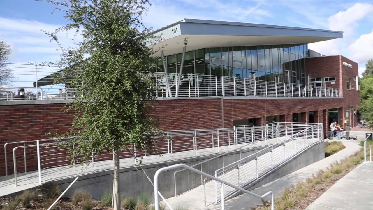 Ullman Commons & Starbucks