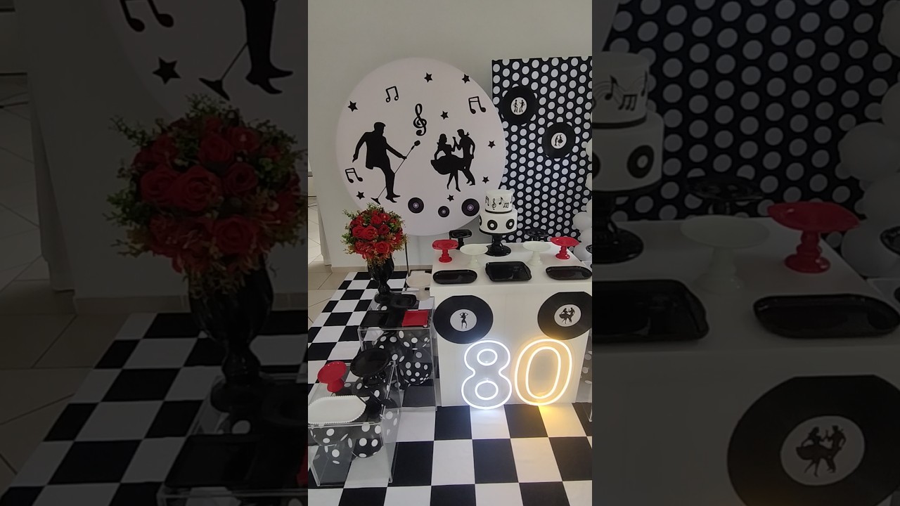 Decoração 80 anos #decoracaodefestainfantil #festauniversitaria