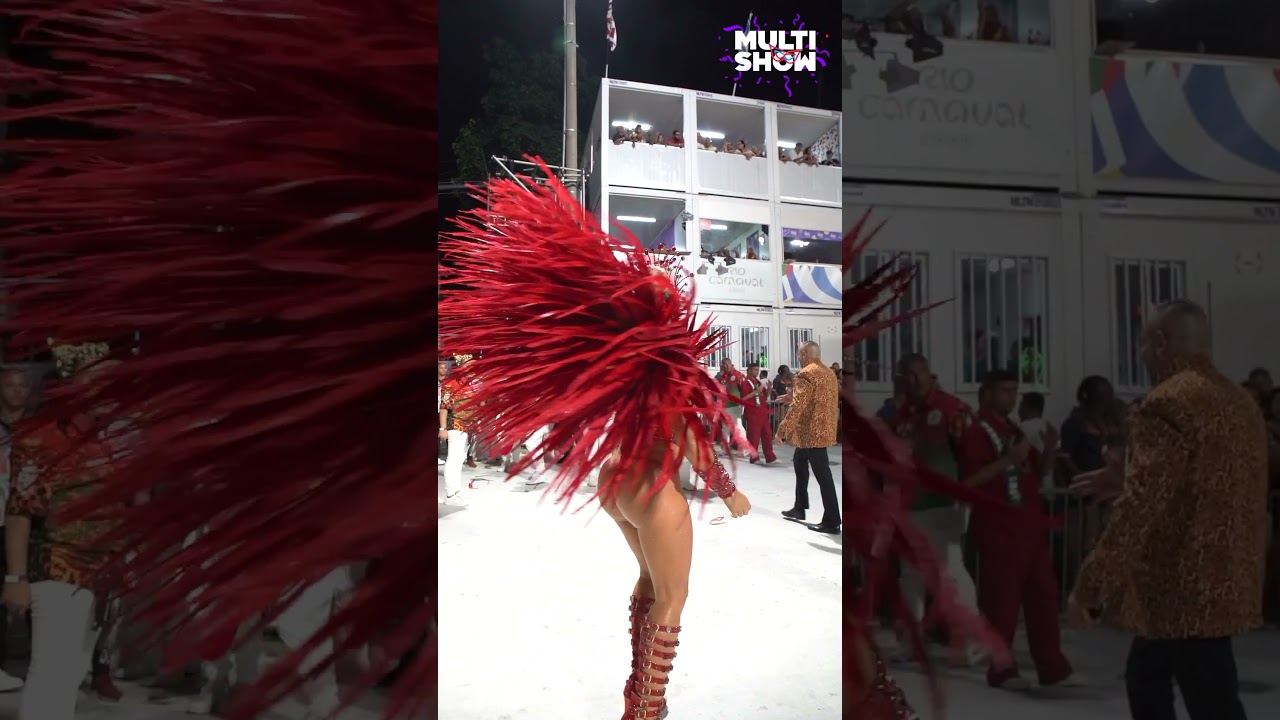 Deolane Bezerra CAI NO SAMBA como MUSA da GRANDE RIO! | Desfile das Campe&atilde;s 2024 | #Shorts