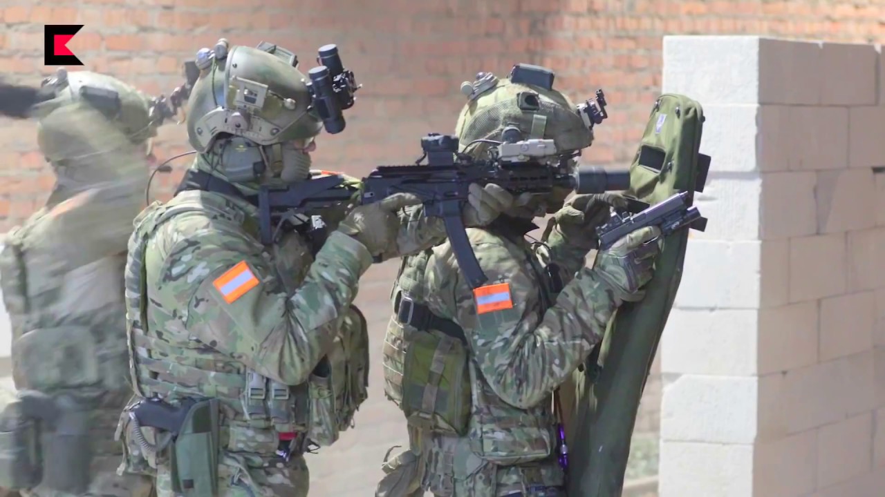 Kalashnikov - Weapons & Equipment Live Firing Demonstration [1080p]