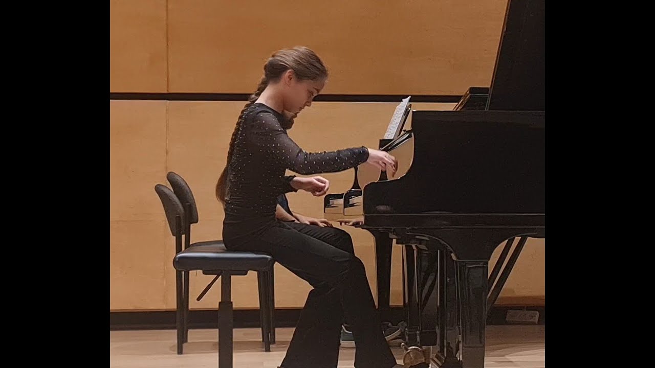 Maya Kaplan 13 y, Mozart Piano Concerto No 19 F major K 459 - Allegro