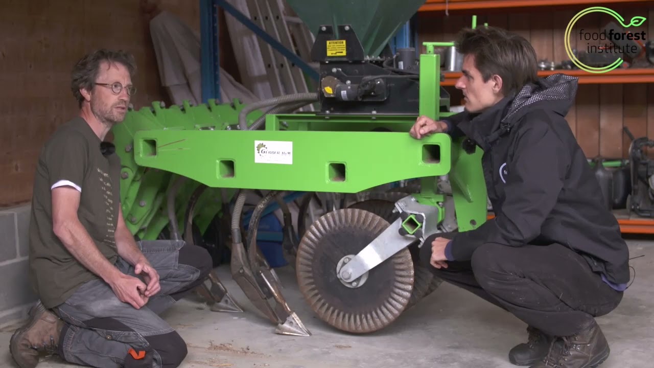 🌳 Zaaien zonder veel bodemverstoring: directzaaien 🍇Wijngaard Lijsternest | Louis De Jaeger