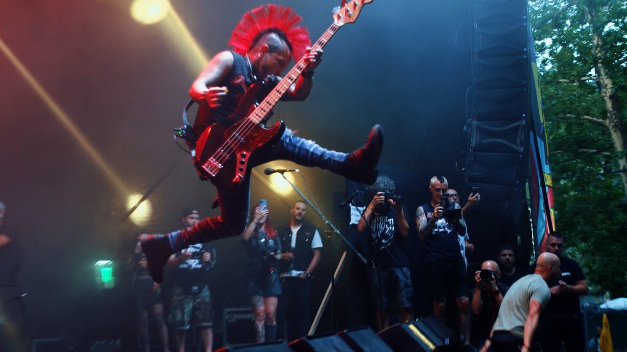 BOOZE & GLORY -  Live It Up  (Multicam) live at Punk Rock Holiday 2.3