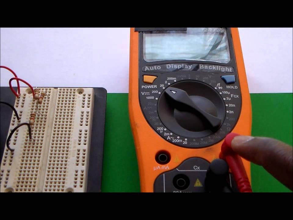 How to Measure DC Voltage and Current in a Combination Resistor Circuit