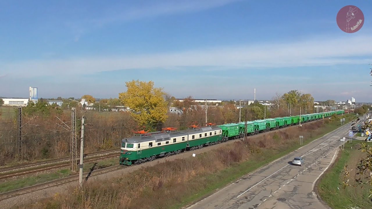 Retro širokorozchodná dvojička E469.5017/E469.5018 (125 817/125 818) na vlakoch v okolí Trebišova