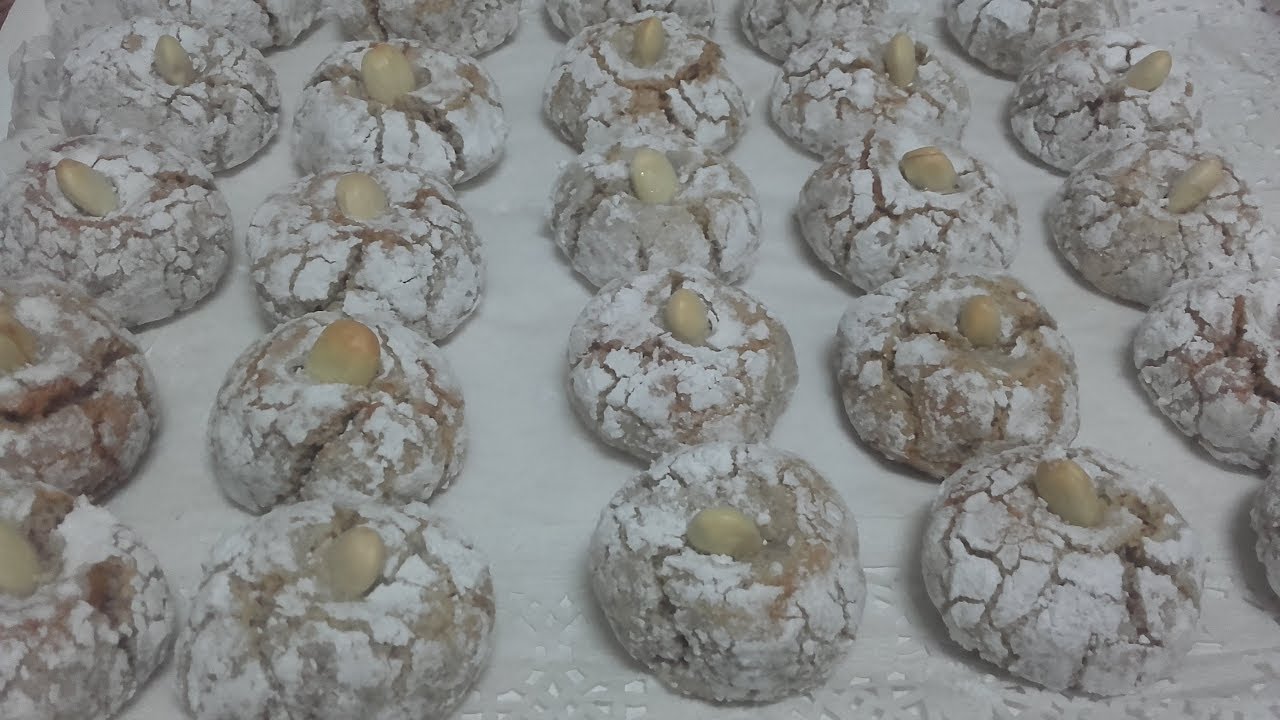 Galletas típicas de Marruecos con almendras y coco