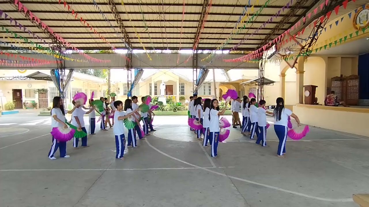 Performance Task in MAPEH Chinese Fan Dance Fan Dance of Grade 7 group 1 Section: Saint Paul