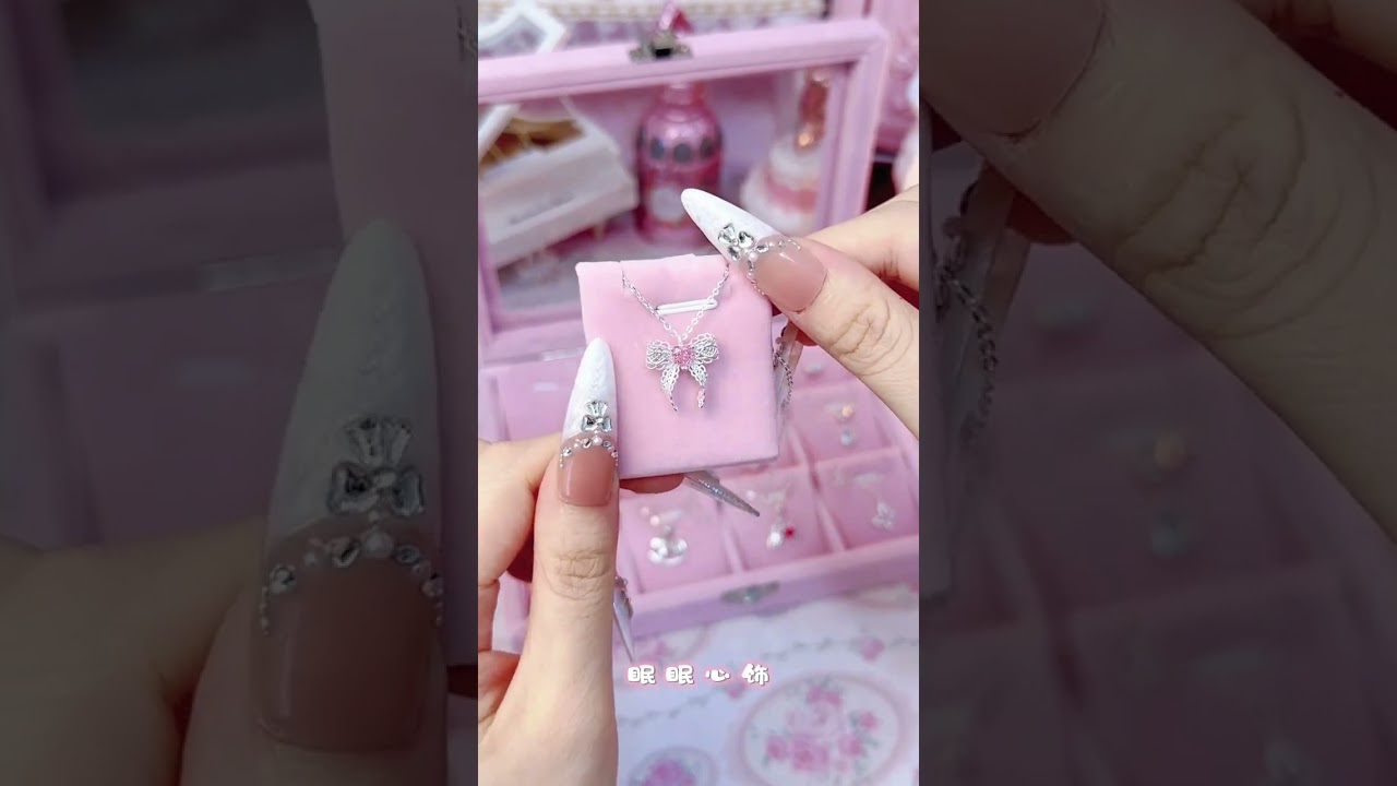 The necklace enthusiast sisters sense of ceremony packing. Take a look at the sisters