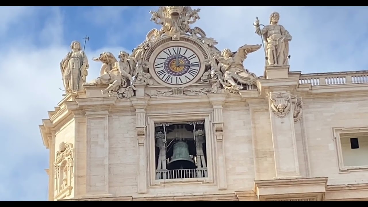 Le campane della Basilica di S.Pietro in Città del Vaticano - Angelus festivo 01/01/2026