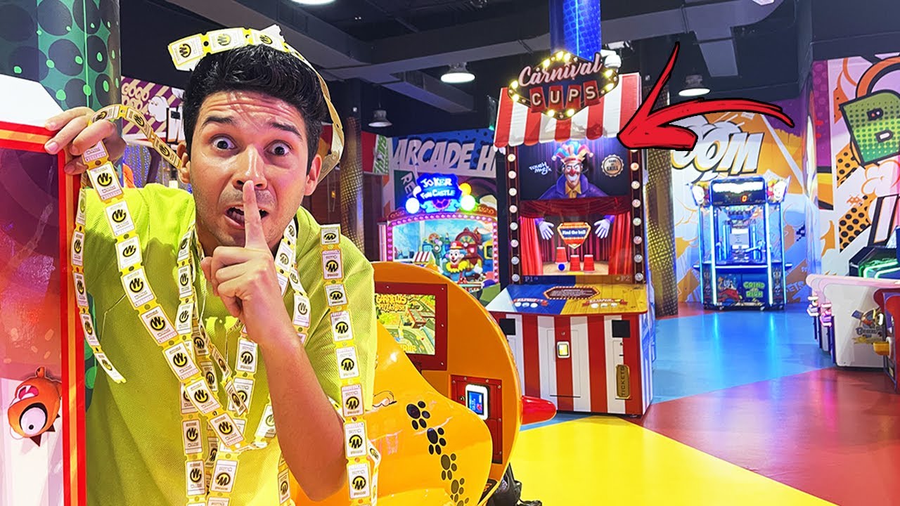 MAI GIOCARE NELLA SALA GIOCHI ABBANDONATA DA SOLI DI NOTTE DENTRO UN PARCO GIOCHI MISTERIOSO!